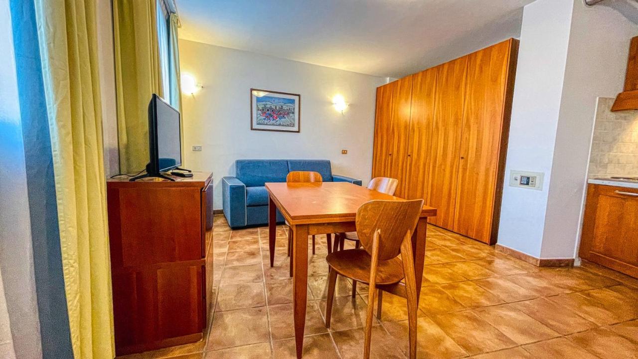 Appartamento Smith Arneis - Affitti Brevi Italia Bardonecchia Exteriör bild